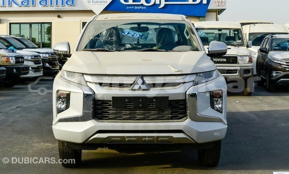 Buy Import Mitsubishi L200 White Car in Import - Dubai in Ayeyarwady Buy Import Mitsubishi L200 White Car in Import - Dubai in Ayeyarwady