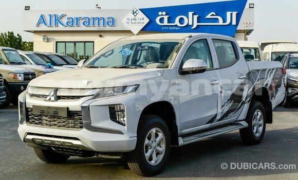 Buy Import Mitsubishi L200 White Car in Import - Dubai in Ayeyarwady Buy Import Mitsubishi L200 White Car in Import - Dubai in Ayeyarwady