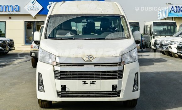 Buy Import Toyota Hiace White Car in Import - Dubai in Ayeyarwady Buy Import Toyota Hiace White Car in Import - Dubai in Ayeyarwady