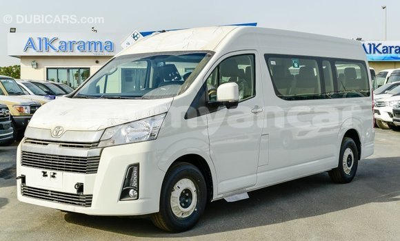 Buy Import Toyota Hiace White Car in Import - Dubai in Ayeyarwady Buy Import Toyota Hiace White Car in Import - Dubai in Ayeyarwady