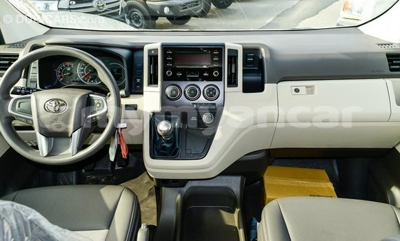 Buy Import Toyota Hiace White Car in Import - Dubai in Ayeyarwady Buy Import Toyota Hiace White Car in Import - Dubai in Ayeyarwady