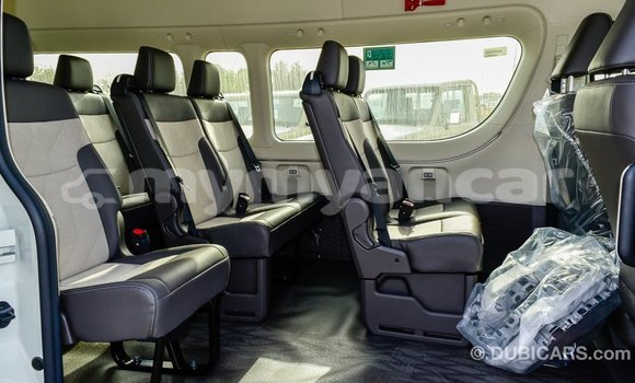 Buy Import Toyota Hiace White Car in Import - Dubai in Ayeyarwady Buy Import Toyota Hiace White Car in Import - Dubai in Ayeyarwady