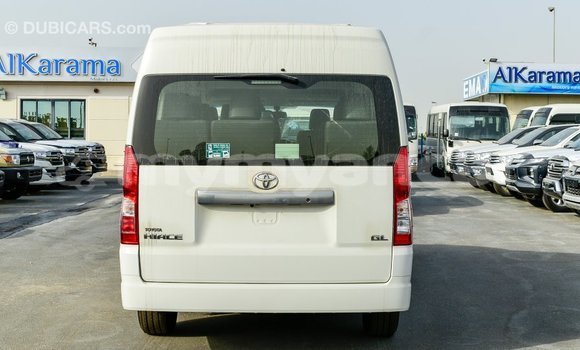 Buy Import Toyota Hiace White Car in Import - Dubai in Ayeyarwady Buy Import Toyota Hiace White Car in Import - Dubai in Ayeyarwady