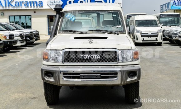 Buy Import Toyota Land Cruiser White Car in Import - Dubai in Ayeyarwady Buy Import Toyota Land Cruiser White Car in Import - Dubai in Ayeyarwady