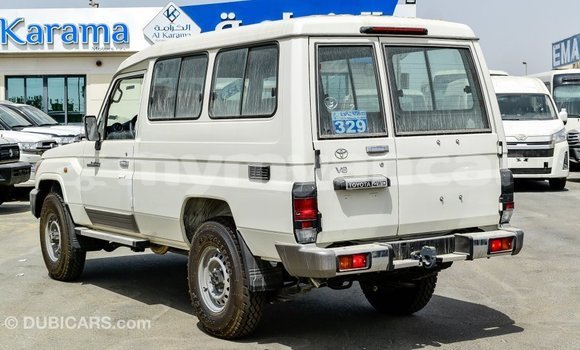 Buy Import Toyota Land Cruiser White Car in Import - Dubai in Ayeyarwady Buy Import Toyota Land Cruiser White Car in Import - Dubai in Ayeyarwady