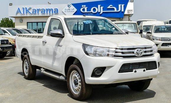 Buy Import Toyota Hilux White Car in Import - Dubai in Ayeyarwady Buy Import Toyota Hilux White Car in Import - Dubai in Ayeyarwady
