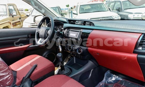 Buy Import Toyota Hilux White Car in Import - Dubai in Ayeyarwady Buy Import Toyota Hilux White Car in Import - Dubai in Ayeyarwady