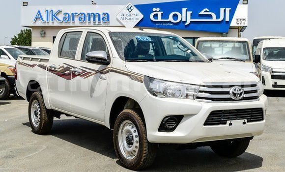 Buy Import Toyota Hilux White Car in Import - Dubai in Ayeyarwady Buy Import Toyota Hilux White Car in Import - Dubai in Ayeyarwady