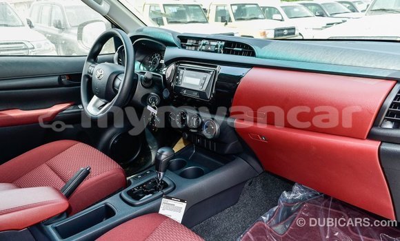 Buy Import Toyota Hilux White Car in Import - Dubai in Ayeyarwady Buy Import Toyota Hilux White Car in Import - Dubai in Ayeyarwady