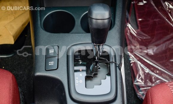 Buy Import Toyota Hilux White Car in Import - Dubai in Ayeyarwady Buy Import Toyota Hilux White Car in Import - Dubai in Ayeyarwady