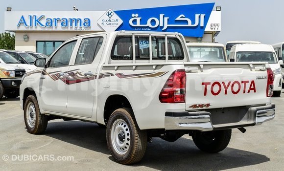 Buy Import Toyota Hilux White Car in Import - Dubai in Ayeyarwady Buy Import Toyota Hilux White Car in Import - Dubai in Ayeyarwady
