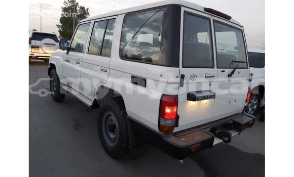 Buy Import Toyota Land Cruiser White Car in Import - Dubai in Ayeyarwady Buy Import Toyota Land Cruiser White Car in Import - Dubai in Ayeyarwady
