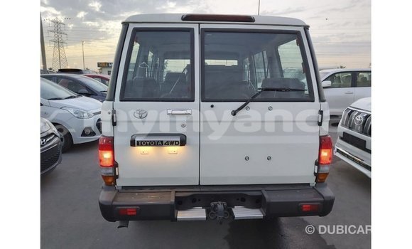 Buy Import Toyota Land Cruiser White Car in Import - Dubai in Ayeyarwady Buy Import Toyota Land Cruiser White Car in Import - Dubai in Ayeyarwady