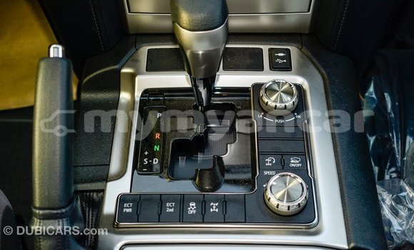 Buy Import Toyota Land Cruiser White Car in Import - Dubai in Ayeyarwady Buy Import Toyota Land Cruiser White Car in Import - Dubai in Ayeyarwady