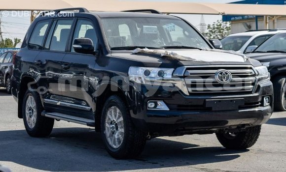 Buy Import Toyota Land Cruiser Black Car in Import - Dubai in Ayeyarwady Buy Import Toyota Land Cruiser Black Car in Import - Dubai in Ayeyarwady