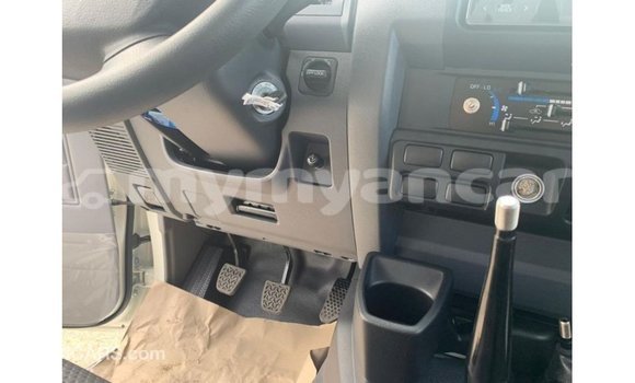 Buy Import Toyota Land Cruiser White Car in Import - Dubai in Ayeyarwady Buy Import Toyota Land Cruiser White Car in Import - Dubai in Ayeyarwady
