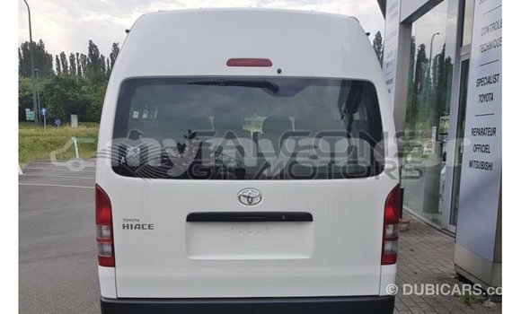 Buy Import Toyota Hiace White Car in Import - Dubai in Ayeyarwady Buy Import Toyota Hiace White Car in Import - Dubai in Ayeyarwady