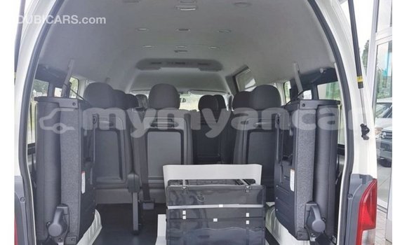 Buy Import Toyota Hiace White Car in Import - Dubai in Ayeyarwady Buy Import Toyota Hiace White Car in Import - Dubai in Ayeyarwady