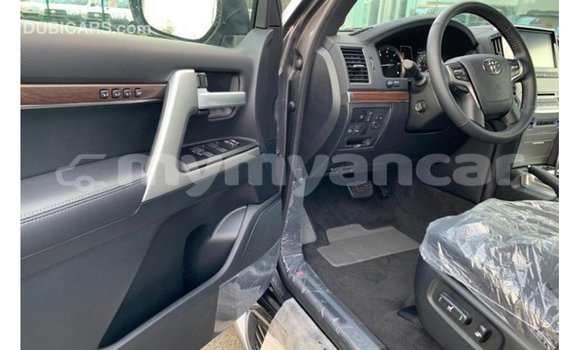 Buy Import Toyota Land Cruiser Other Car in Import - Dubai in Ayeyarwady Buy Import Toyota Land Cruiser Other Car in Import - Dubai in Ayeyarwady