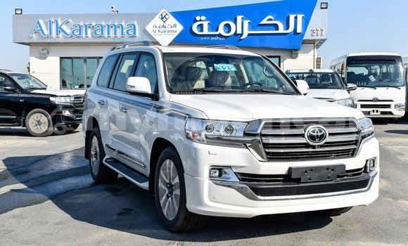 Buy Import Toyota Land Cruiser White Car in Import - Dubai in Ayeyarwady Buy Import Toyota Land Cruiser White Car in Import - Dubai in Ayeyarwady