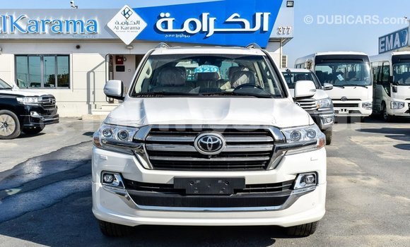 Buy Import Toyota Land Cruiser White Car in Import - Dubai in Ayeyarwady Buy Import Toyota Land Cruiser White Car in Import - Dubai in Ayeyarwady