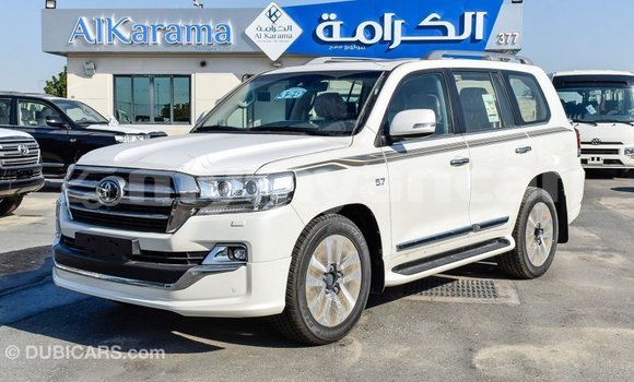 Buy Import Toyota Land Cruiser White Car in Import - Dubai in Ayeyarwady Buy Import Toyota Land Cruiser White Car in Import - Dubai in Ayeyarwady