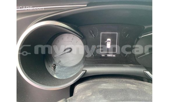 Buy Import Toyota Sequoia White Car in Import - Dubai in Ayeyarwady Buy Import Toyota Sequoia White Car in Import - Dubai in Ayeyarwady