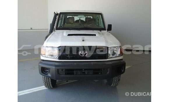 Buy Import Toyota Land Cruiser White Car in Import - Dubai in Ayeyarwady Buy Import Toyota Land Cruiser White Car in Import - Dubai in Ayeyarwady