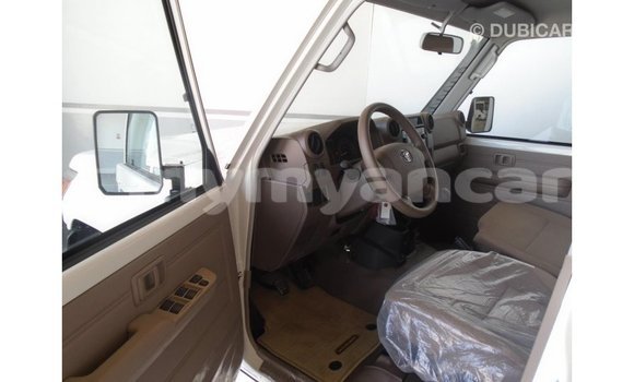 Buy Import Toyota Land Cruiser White Car in Import - Dubai in Ayeyarwady Buy Import Toyota Land Cruiser White Car in Import - Dubai in Ayeyarwady