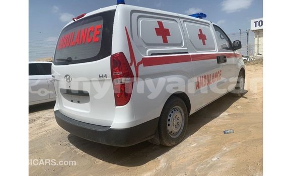 Buy Import Hyundai Accent White Car in Import - Dubai in Ayeyarwady Buy Import Hyundai Accent White Car in Import - Dubai in Ayeyarwady