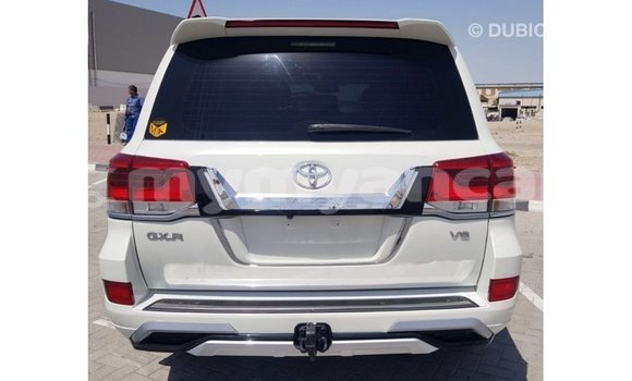 Acheter Import Voiture Toyota Land Cruiser Blanc à Import - Dubai, #<Region:0x000000000c5121b8> Acheter Import Voiture Toyota Land Cruiser Blanc à Import - Dubai, #<Region:0x000000000c5121b8>