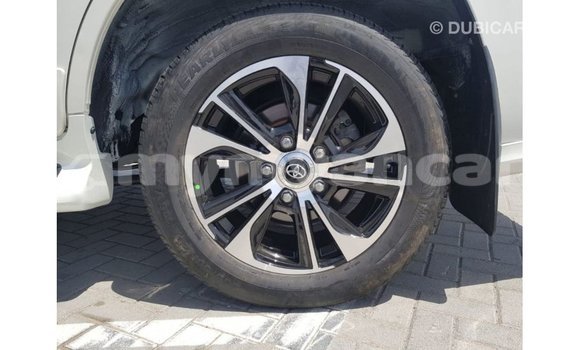 Acheter Import Voiture Toyota Land Cruiser Blanc à Import - Dubai, #<Region:0x000000000c5121b8> Acheter Import Voiture Toyota Land Cruiser Blanc à Import - Dubai, #<Region:0x000000000c5121b8>