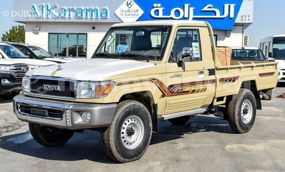 Buy Import Toyota Land Cruiser Beige Car in Import - Dubai in Ayeyarwady Buy Import Toyota Land Cruiser Beige Car in Import - Dubai in Ayeyarwady