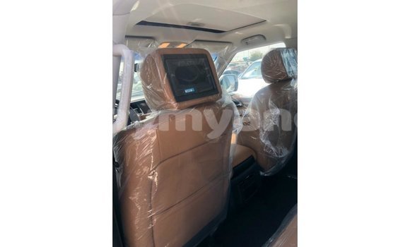 သွင်းကုန် Nissan Patrol White ကား Import - Dubai Ayeyarwady သွင်းကုန် Nissan Patrol White ကား Import - Dubai Ayeyarwady