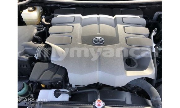 Buy Import Toyota Land Cruiser Black Car in Import - Dubai in Ayeyarwady Buy Import Toyota Land Cruiser Black Car in Import - Dubai in Ayeyarwady