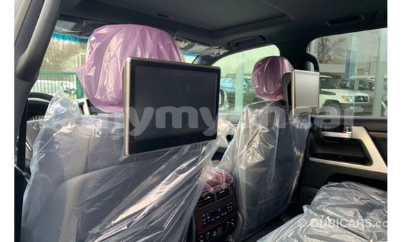 Buy Import Toyota Land Cruiser Other Car in Import - Dubai in Ayeyarwady Buy Import Toyota Land Cruiser Other Car in Import - Dubai in Ayeyarwady
