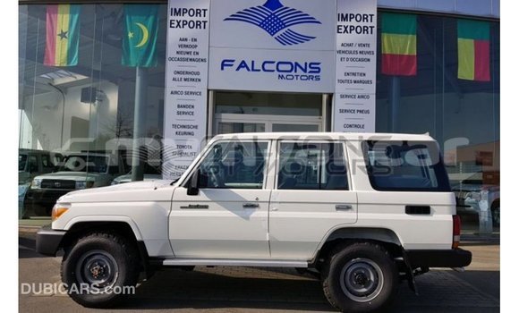 Buy Import Toyota Land Cruiser White Car in Import - Dubai in Ayeyarwady Buy Import Toyota Land Cruiser White Car in Import - Dubai in Ayeyarwady