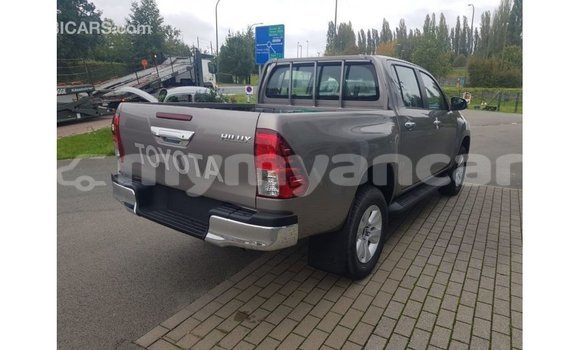 Buy Import Toyota Hilux Other Car in Import - Dubai in Ayeyarwady Buy Import Toyota Hilux Other Car in Import - Dubai in Ayeyarwady