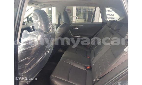 Buy Import Toyota 4Runner Other Car in Import - Dubai in Ayeyarwady Buy Import Toyota 4Runner Other Car in Import - Dubai in Ayeyarwady