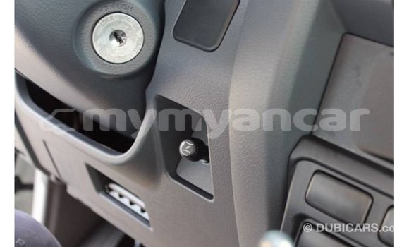 Buy Import Toyota Land Cruiser White Car in Import - Dubai in Ayeyarwady Buy Import Toyota Land Cruiser White Car in Import - Dubai in Ayeyarwady