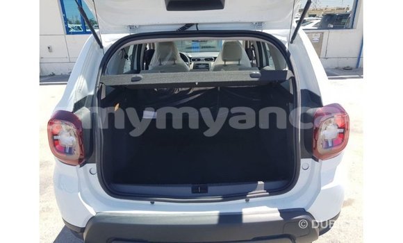 သွင်းကုန် Renault Duster White ကား Import - Dubai Ayeyarwady သွင်းကုန် Renault Duster White ကား Import - Dubai Ayeyarwady