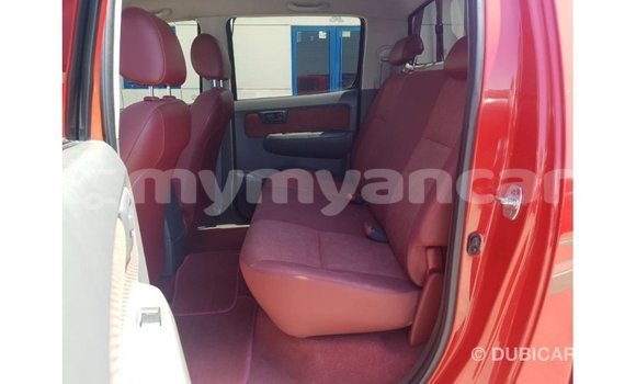 သွင်းကုန် Toyota Hilux Red ကား Import - Dubai Ayeyarwady သွင်းကုန် Toyota Hilux Red ကား Import - Dubai Ayeyarwady