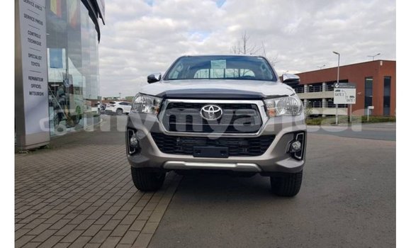Buy Import Toyota Hilux Other Car in Import - Dubai in Ayeyarwady Buy Import Toyota Hilux Other Car in Import - Dubai in Ayeyarwady