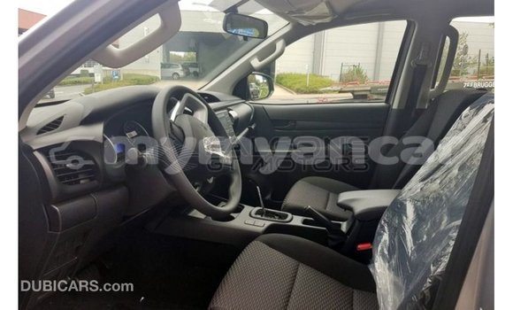 Buy Import Toyota Hilux Other Car in Import - Dubai in Ayeyarwady Buy Import Toyota Hilux Other Car in Import - Dubai in Ayeyarwady