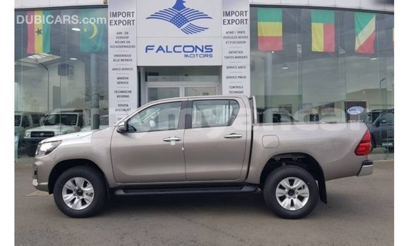 Buy Import Toyota Hilux Other Car in Import - Dubai in Ayeyarwady Buy Import Toyota Hilux Other Car in Import - Dubai in Ayeyarwady