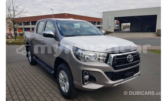 Buy Import Toyota Hilux Other Car in Import - Dubai in Ayeyarwady Buy Import Toyota Hilux Other Car in Import - Dubai in Ayeyarwady