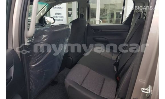 Buy Import Toyota Hilux Other Car in Import - Dubai in Ayeyarwady Buy Import Toyota Hilux Other Car in Import - Dubai in Ayeyarwady