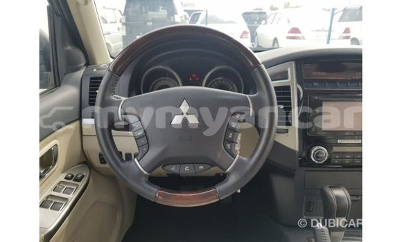 Acheter Import Voiture Mitsubishi Pajero Rouge à Import - Dubai, #<Region:0x000000000c5121b8> Acheter Import Voiture Mitsubishi Pajero Rouge à Import - Dubai, #<Region:0x000000000c5121b8>