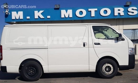 Buy Import Toyota Hiace White Car in Import - Dubai in Ayeyarwady Buy Import Toyota Hiace White Car in Import - Dubai in Ayeyarwady