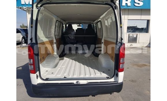 Buy Import Toyota Hiace White Car in Import - Dubai in Ayeyarwady Buy Import Toyota Hiace White Car in Import - Dubai in Ayeyarwady